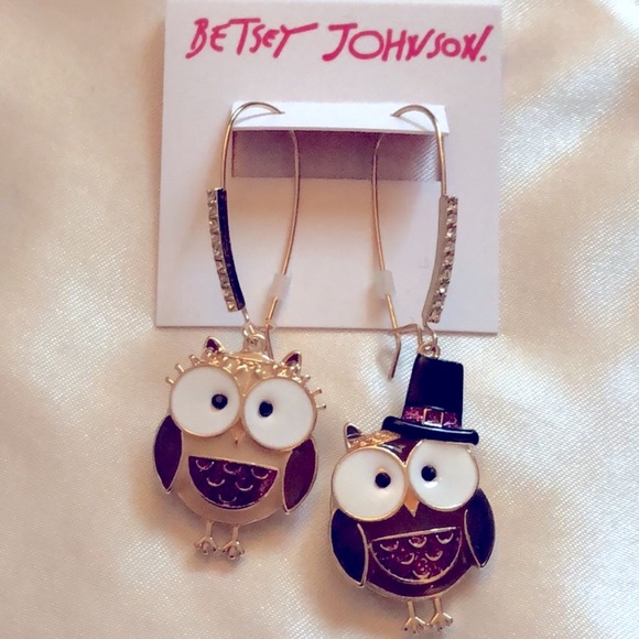 New Betsey Johnson 🦉Drop Earrings - Picture 9 of 9